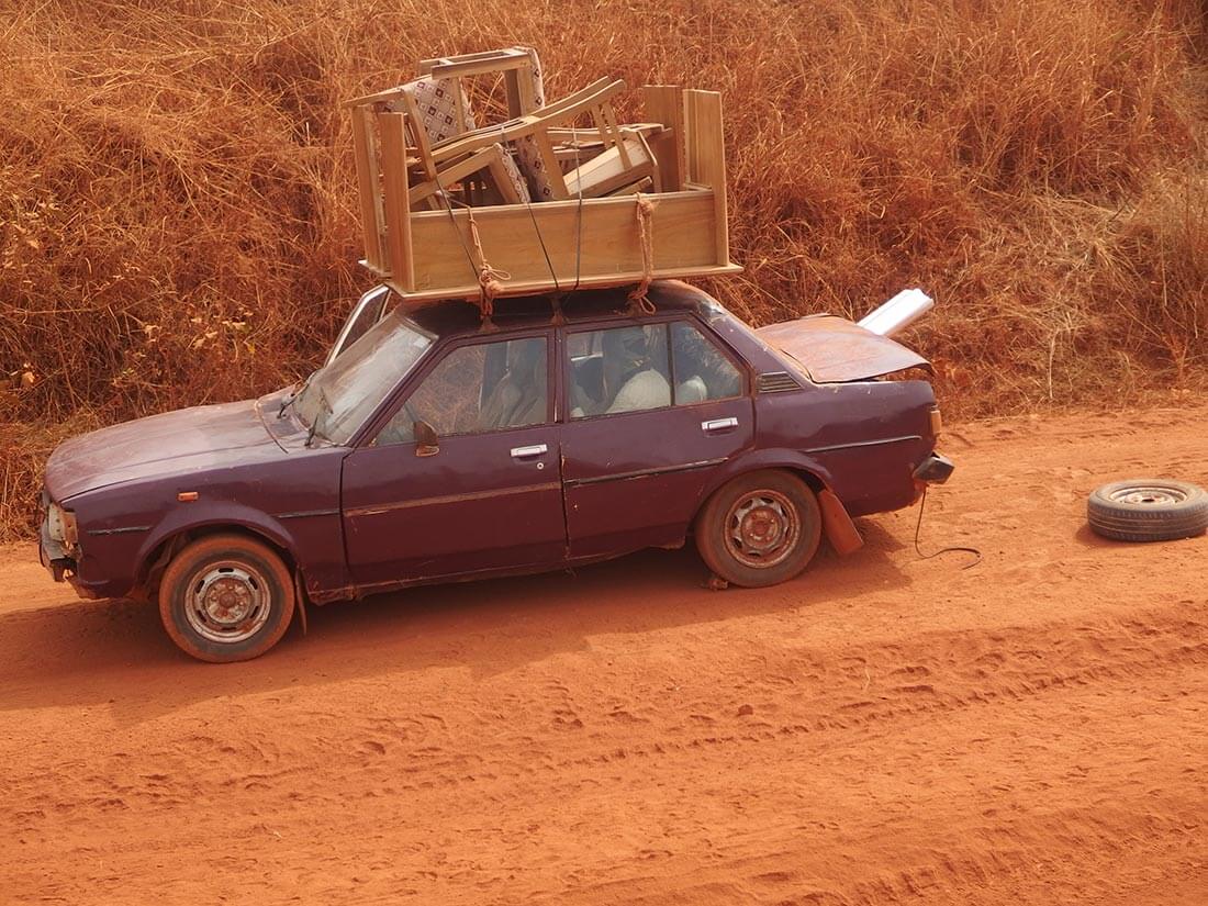 Livraison de meubles au centre de santé de Mbalang Djalingo
