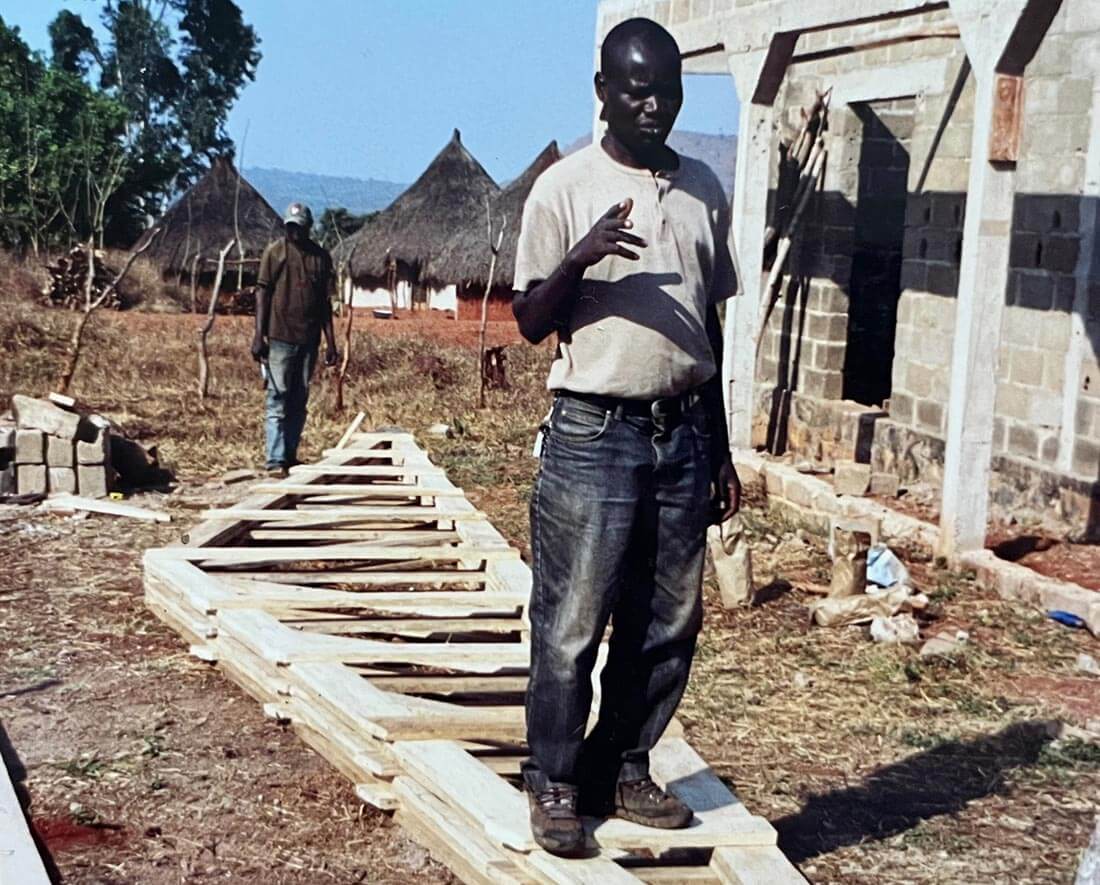 Arrivée de la charpente du centre de santé à Mbalang Djalingo