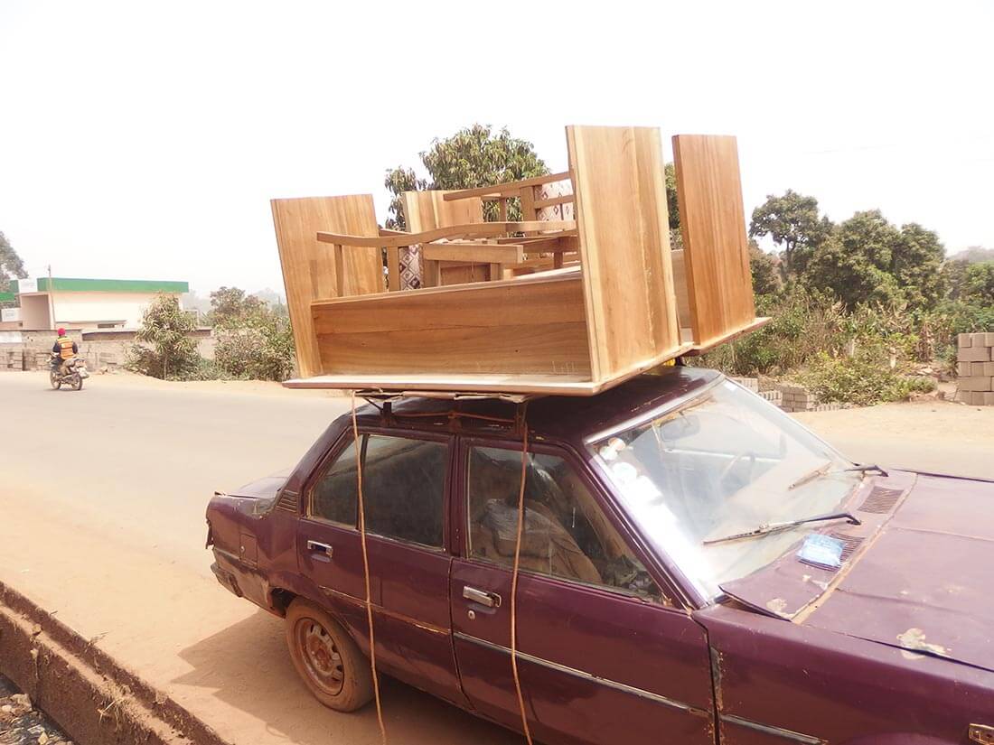 Livraison de meubles au centre de santé de Mbalang Djalingo