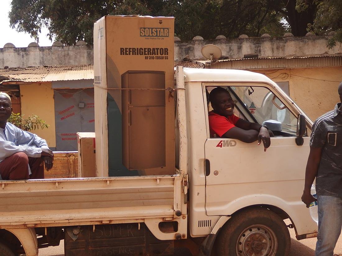 Livraison d'un réfrigérateur au centre de santé de Mbalang Djalingo