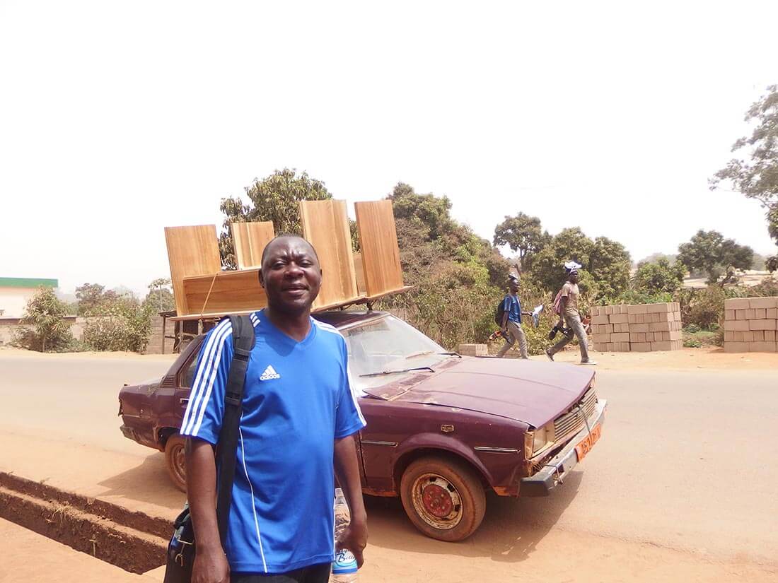 Livraison de meubles au centre de santé de Mbalang Djalingo