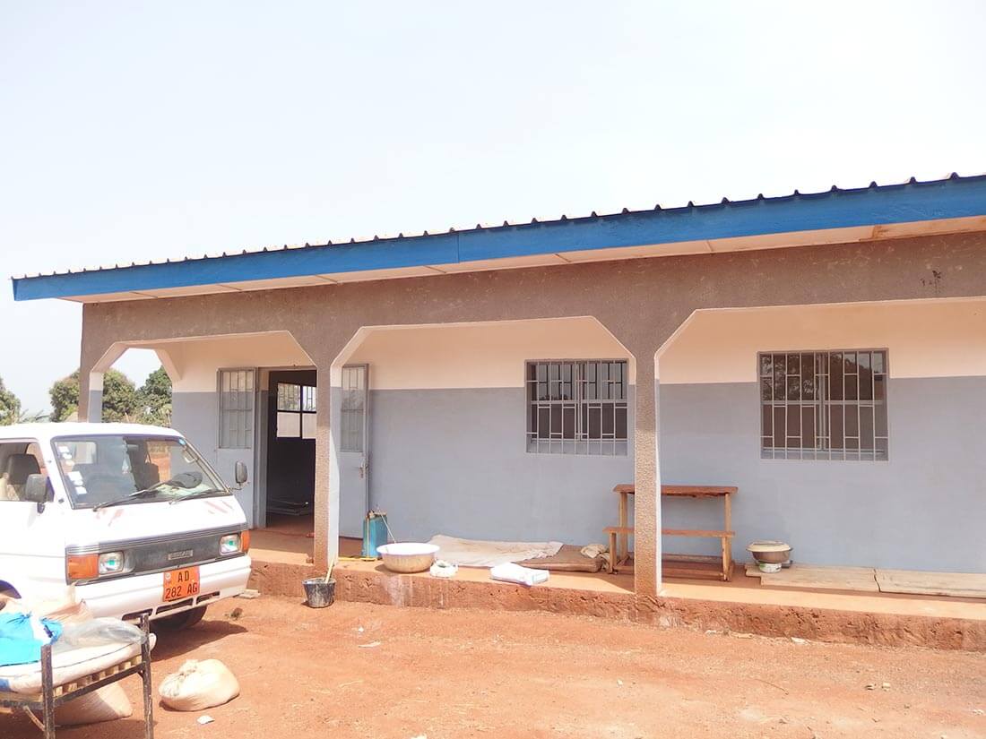 Peinture refaite au centre de santé de Mbalang Djalingo