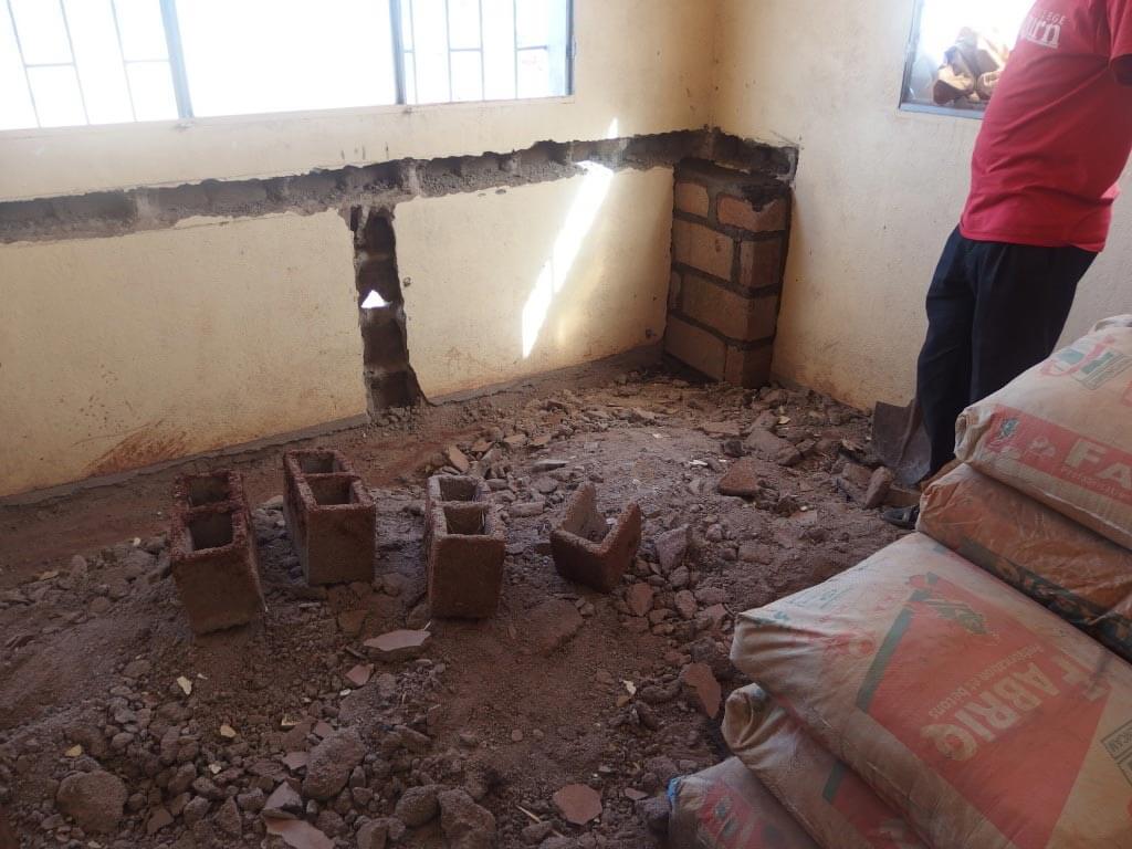 Travaux intérieurs au centre de santé de Mbalang Djalingo