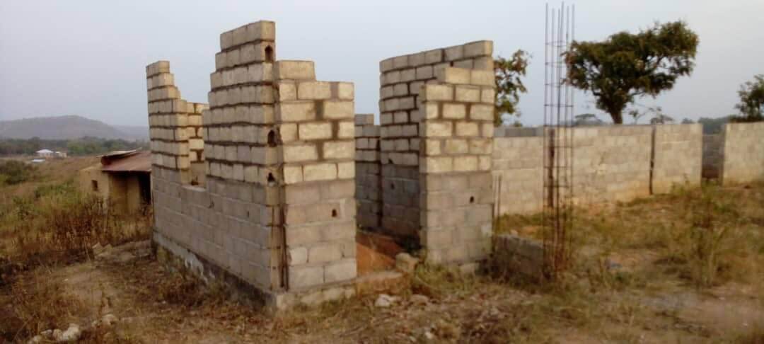 Construction d’un Centre d’aide par le travail pour adultes handicapés à Dar es Salam et Youkou