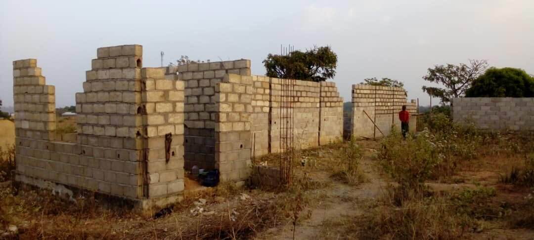 Construction d’un Centre d’aide par le travail pour adultes handicapés à Dar es Salam et Youkou