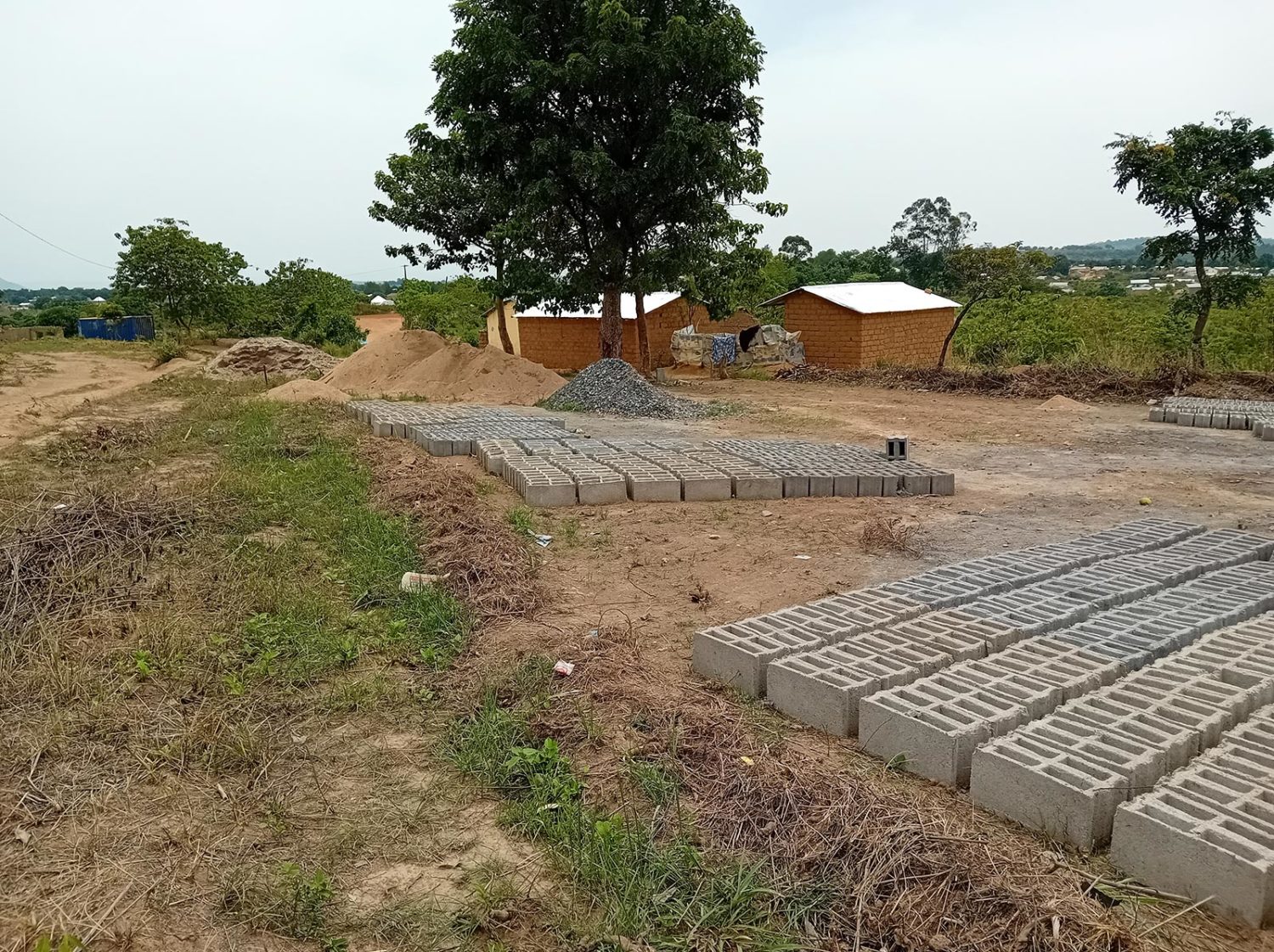 Matériel pour la construction d’un Centre d’insertion pour adultes handicapés à Youkou et Dar es Salam