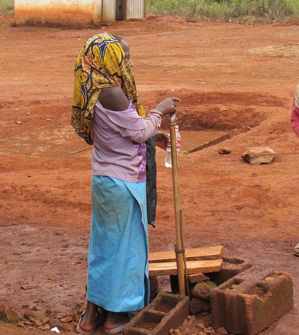 L'accès à l'eau grâce au château d'eau à Mbalang Djalingo au Cameroun - Un projet Triangle d'Afrique