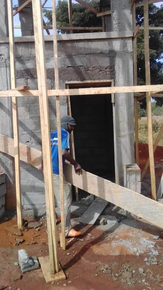 Travaux du château d'eau à Mbalang Djalingo au Cameroun - Un projet Triangle d'Afrique