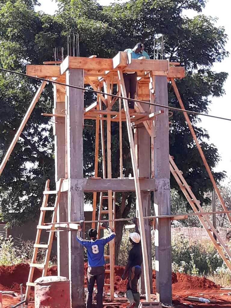 Structure du château d'eau à Mbalang Djalingo au Cameroun - Un projet Triangle d'Afrique