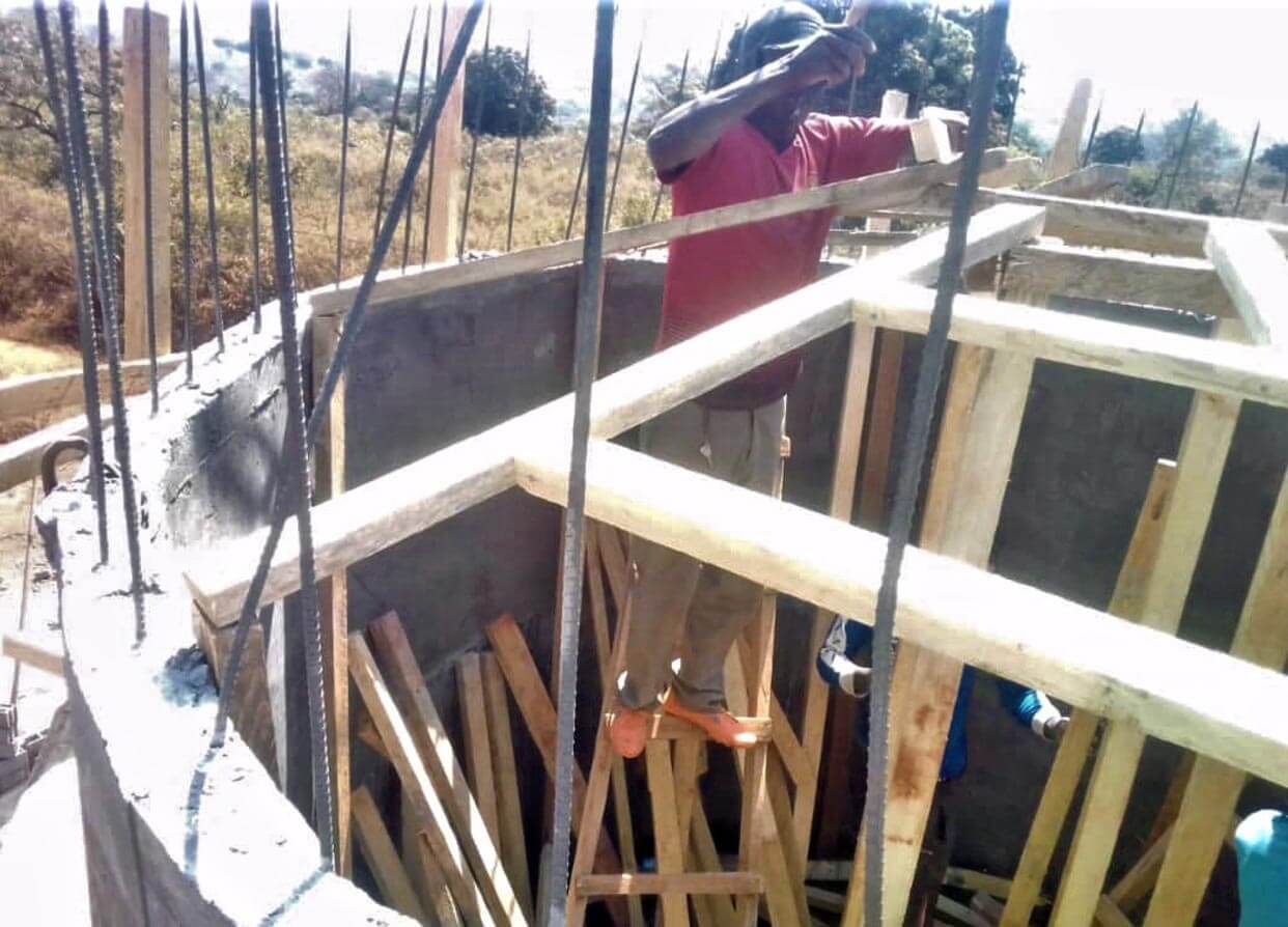 Création de la cuve du château d'eau à Mbalang Djalingo au Cameroun - Un projet Triangle d'Afrique